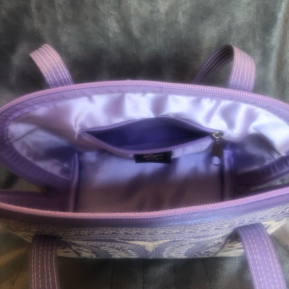 Elegant Purple Handbag with Intricate Embroidered Pattern by Laga Designs (New) - Picture 8 of 12